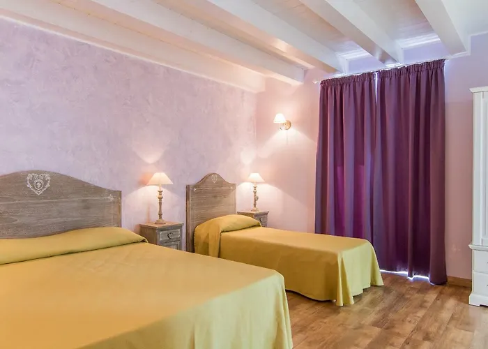 Apollo Bed & Breakfast 3*